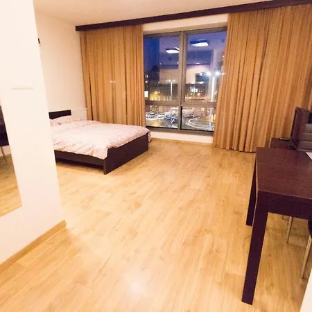 Happy Estate Apartments - Old Town