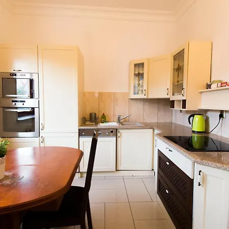Happy Estate - Old Town Appartement *